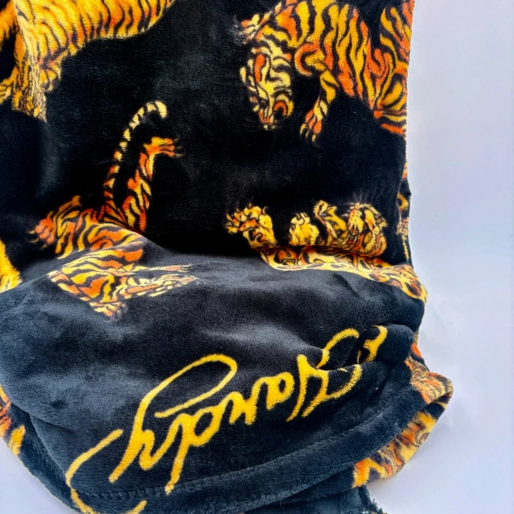 Ed Hardy Tiger‎ Print Plush Oversized Throw Blanket Black Orange 60x70 New